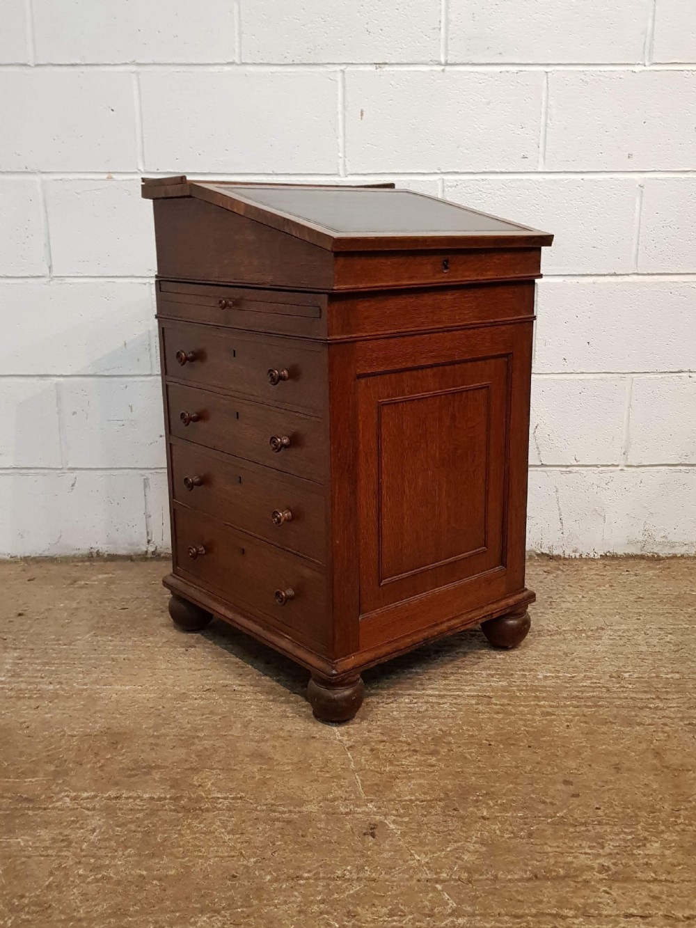 ANTIQUE VICTORIAN OAK DAVENPORT DESK C1880 View II