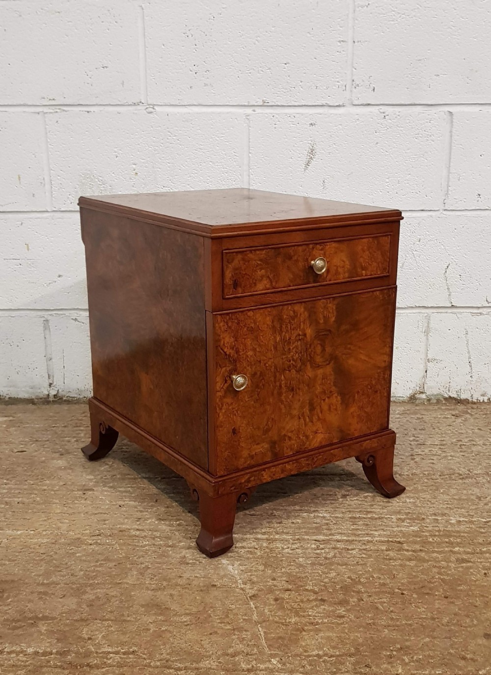 ANTIQUE PAIR BURR WALNUT BEDSIDE CABINETS C1920 View II