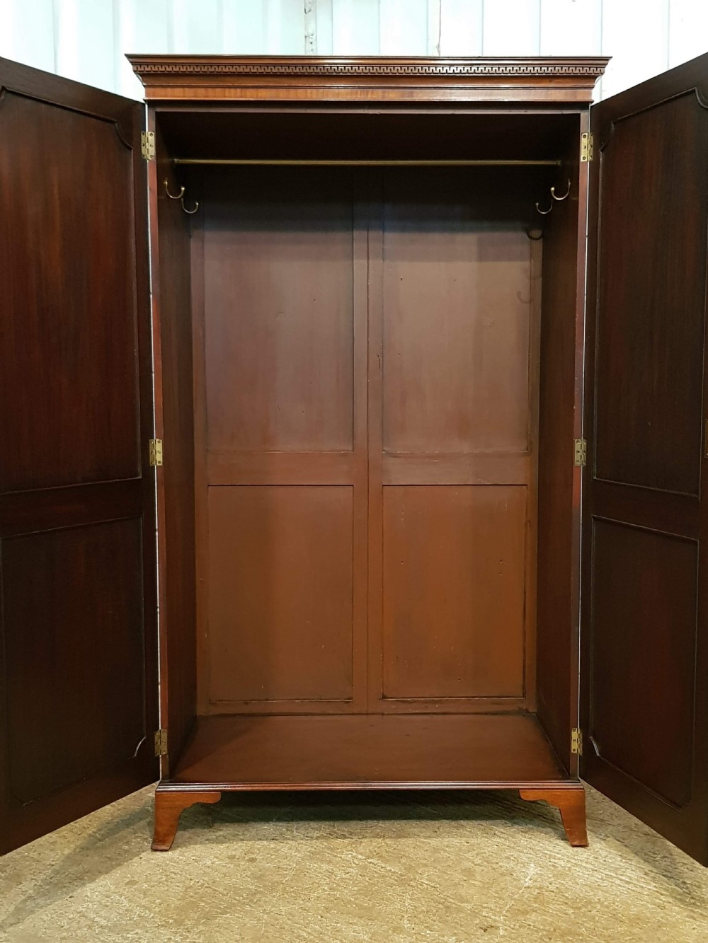 ANTIQUE EDWARDIAN REGENCY MAHOGANY DOUBLE WARDROBE C1900 View III