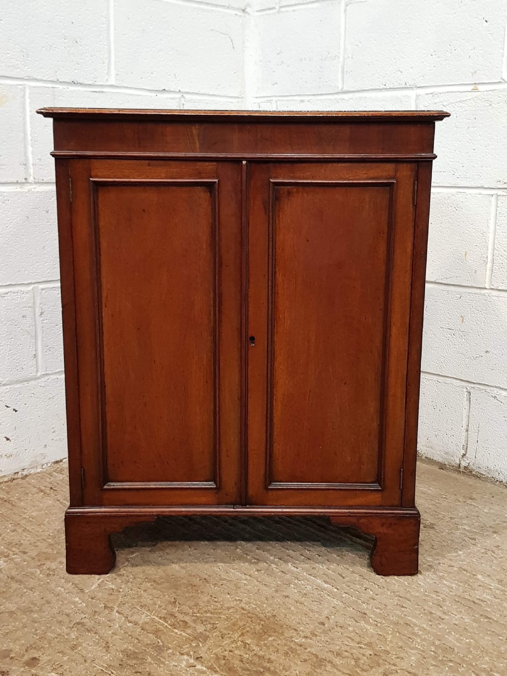 ANTIQUE LATE VICTORIAN SMALL MAHOGANY CUPBOARD C1890 View II
