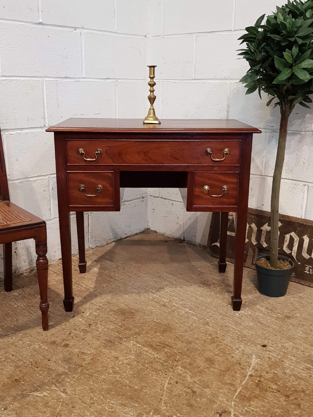 ANTIQUE LATE VICTORIAN SMALL MAHOGANY LOWBOY C1890