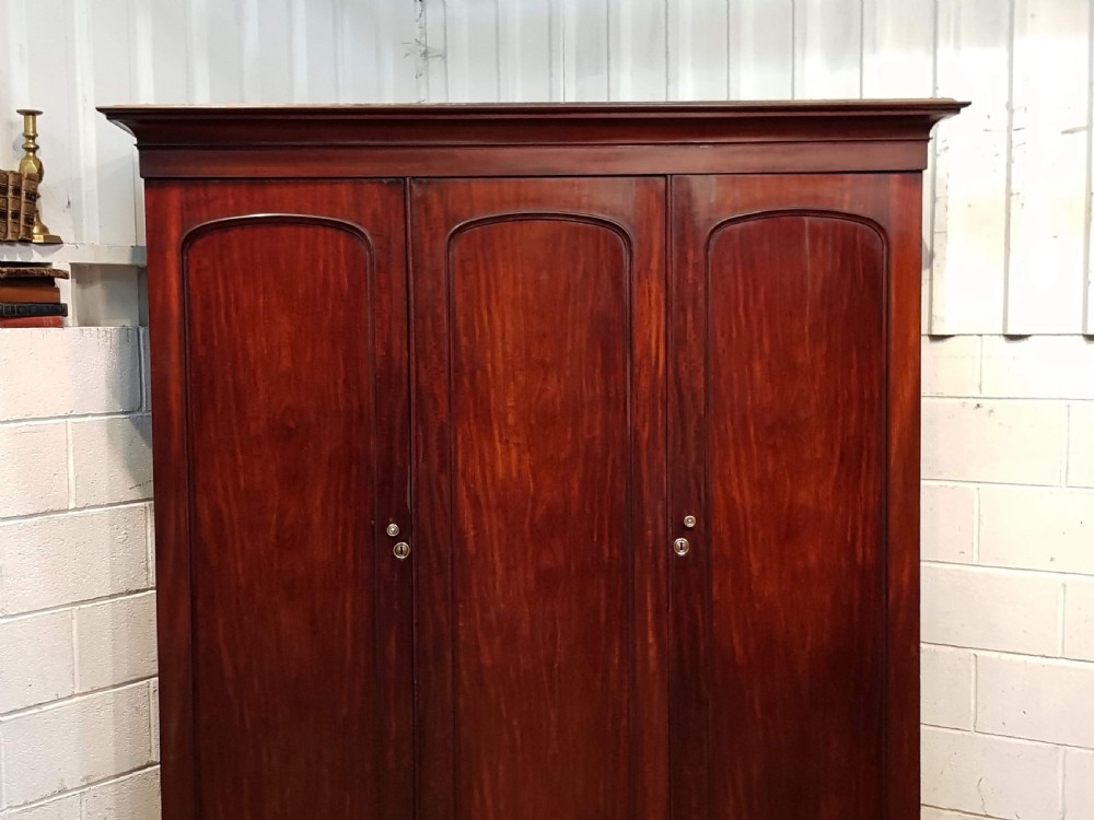 ANTIQUE VICTORIAN MAHOGANY TRIPLE WARDROBE C1880 View IV