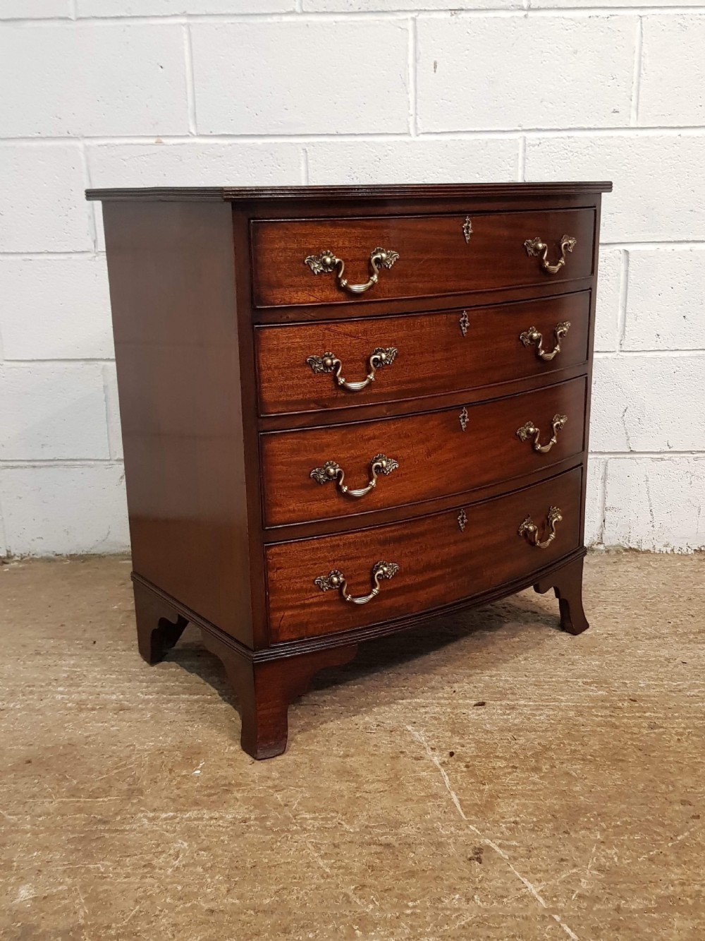 ANTIQUE EDWARDIAN MAHOGANY BOW FRONT DWARF CHEST OF DRAWERS C1900 View III