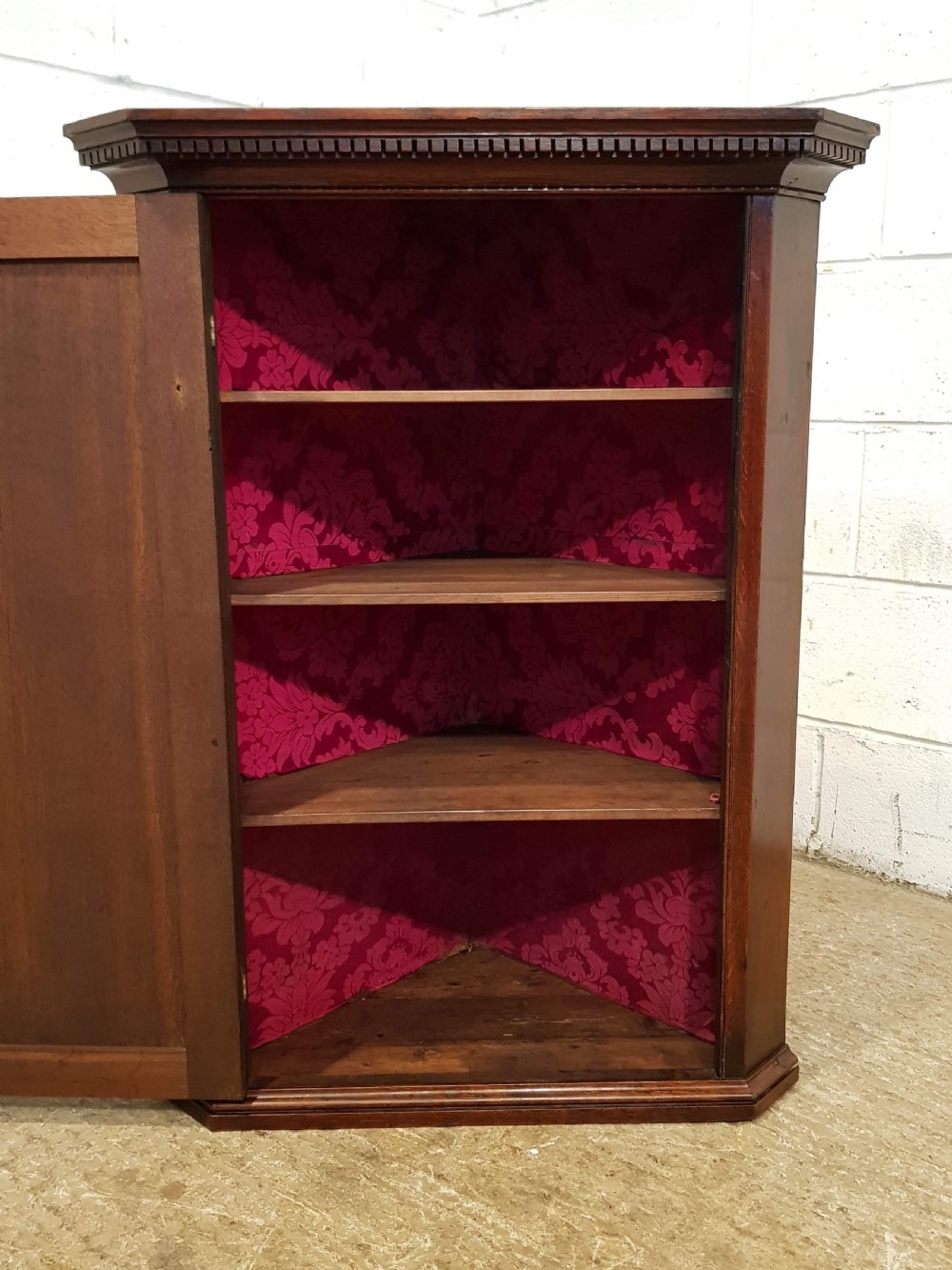 ANTIQUE GEORGIAN PERIOD OAK CORNER CABINET C1780 View II