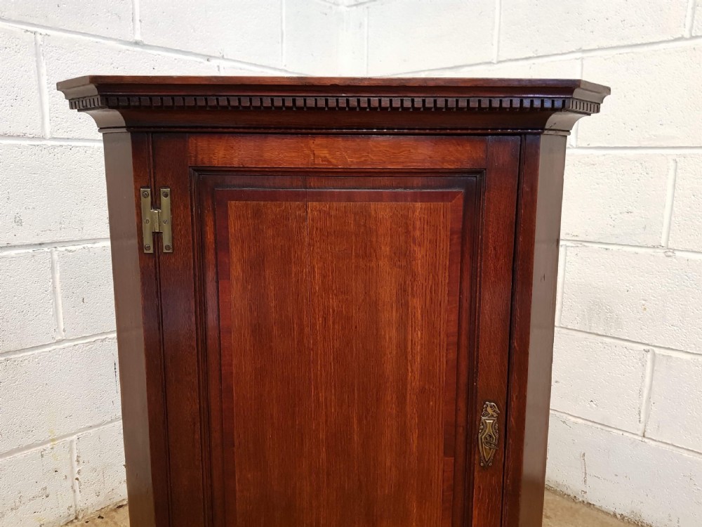 ANTIQUE GEORGIAN PERIOD OAK CORNER CABINET C1780 View III
