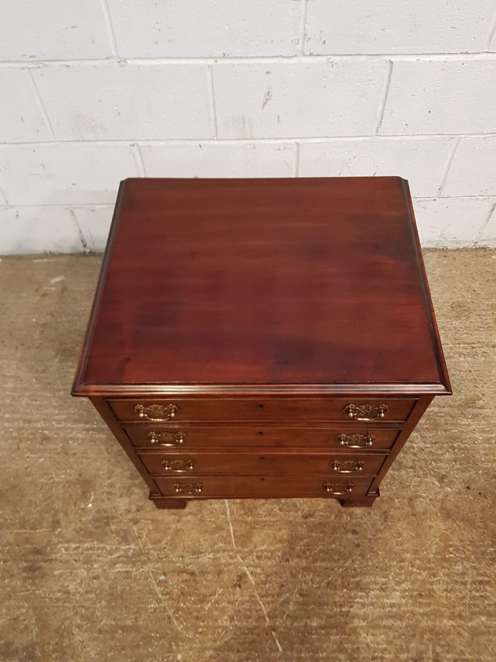 ANTIQUE SMALL LATE VICORIAN REGNCY MAHOGANY CHEST OF DRAWERS C1890 View II
