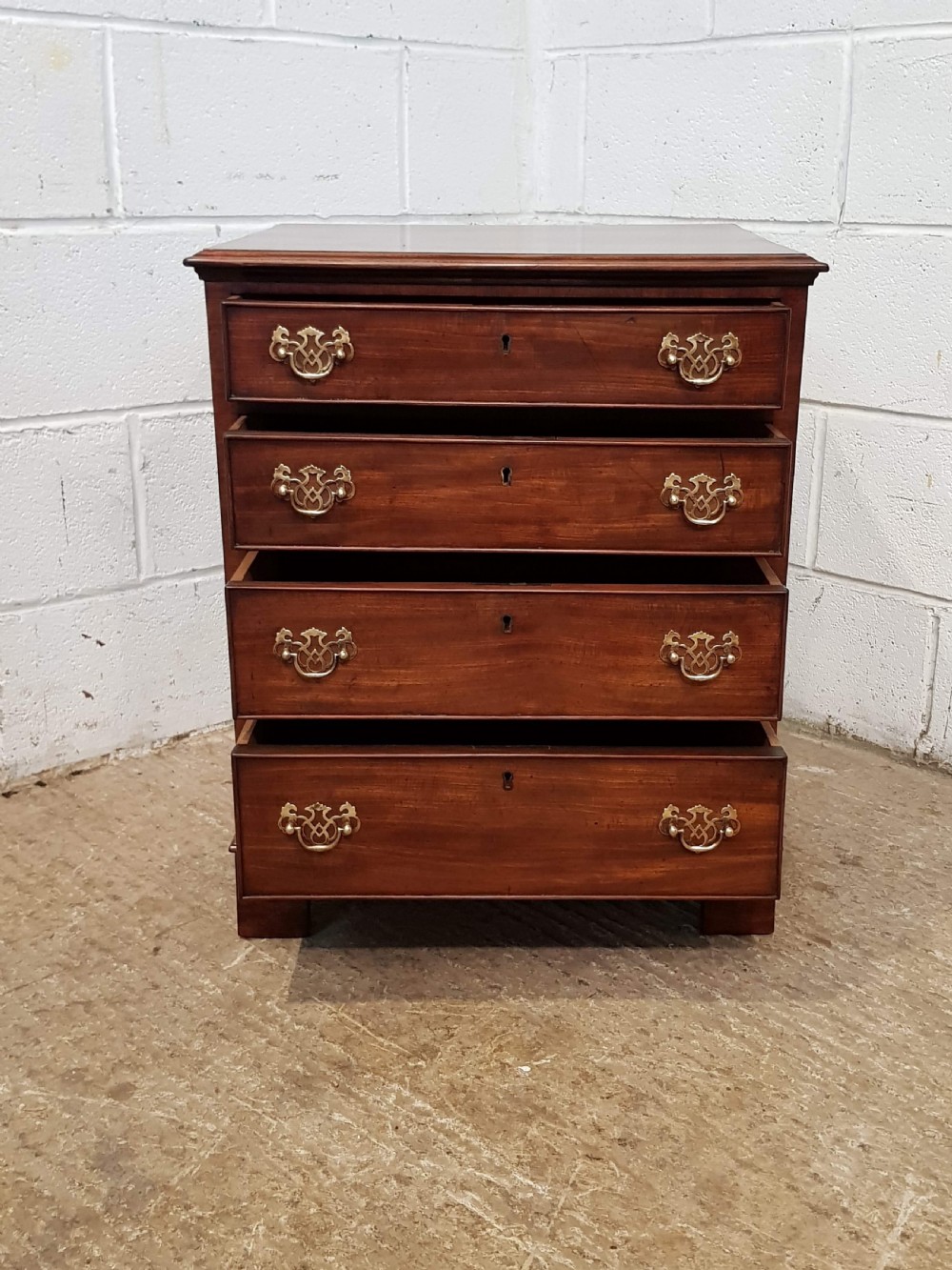 ANTIQUE SMALL LATE VICORIAN REGNCY MAHOGANY CHEST OF DRAWERS C1890 View IV