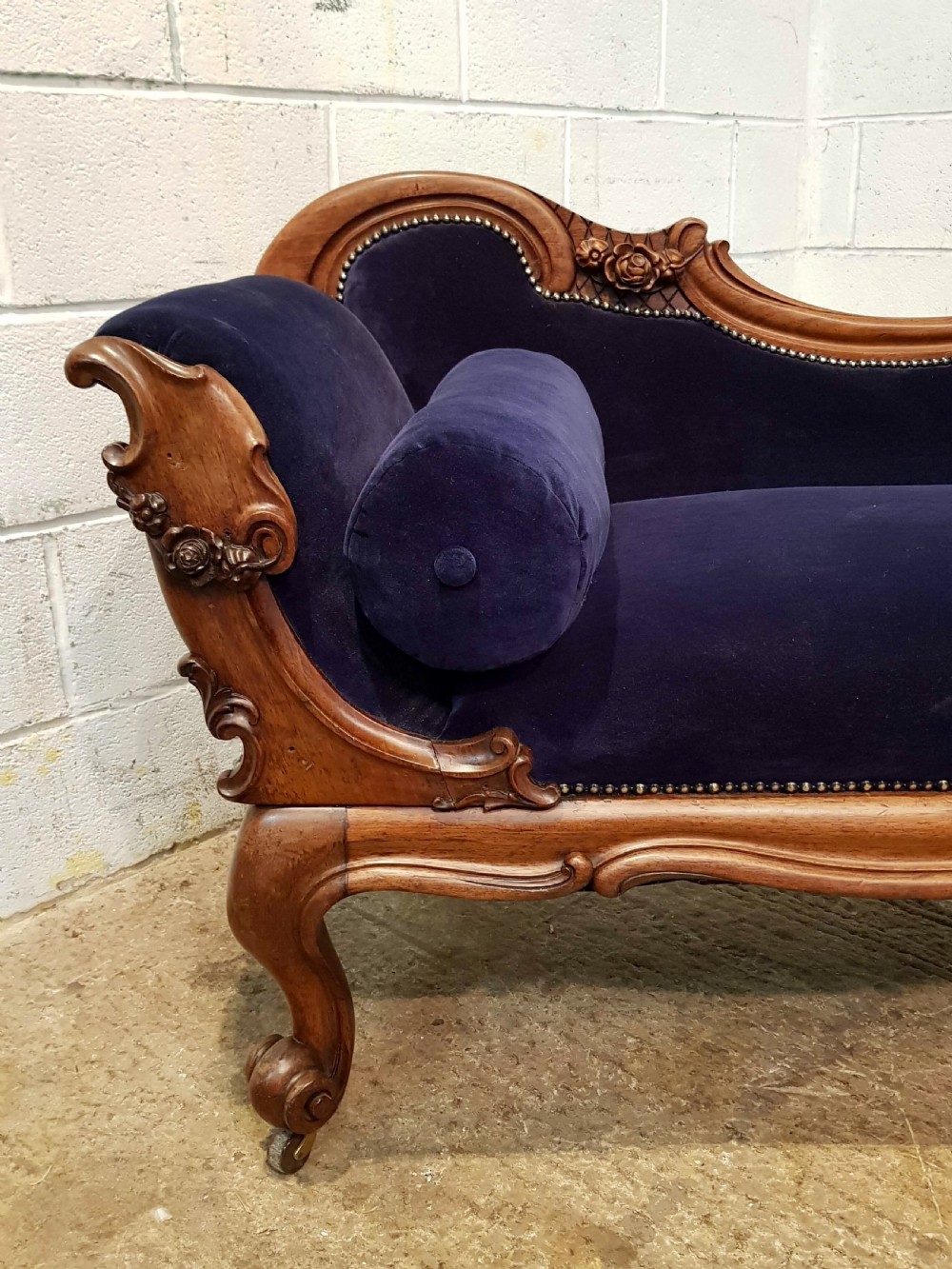 ANTIQUE VICTORIAN DOUBLE END MAHOGANY CHAISE LONGUE C1860 View IV