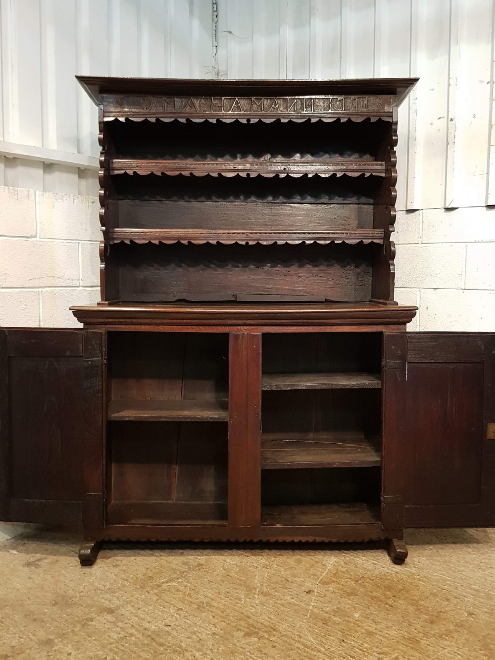 ANTIQUE 18TH CENTURY FRENCH PROVINCIAL JOINED OAK DRESSER C1771 View III