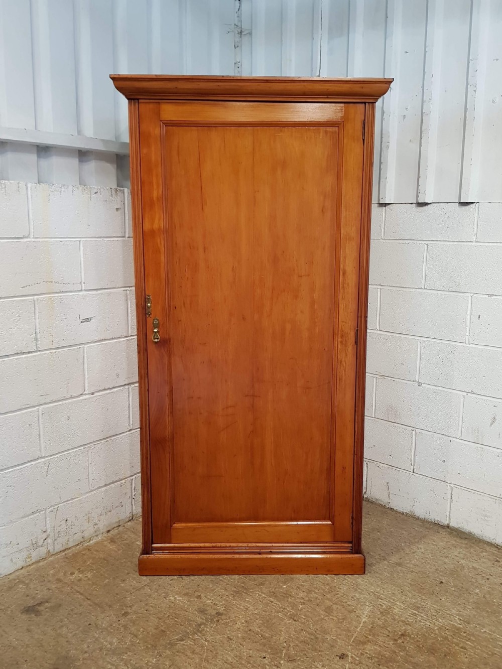 ANTIQUE LATE VICTORIAN SATINWOOD SINGLE WARDROBE by Marsh Jones & Cribb C1890 View II