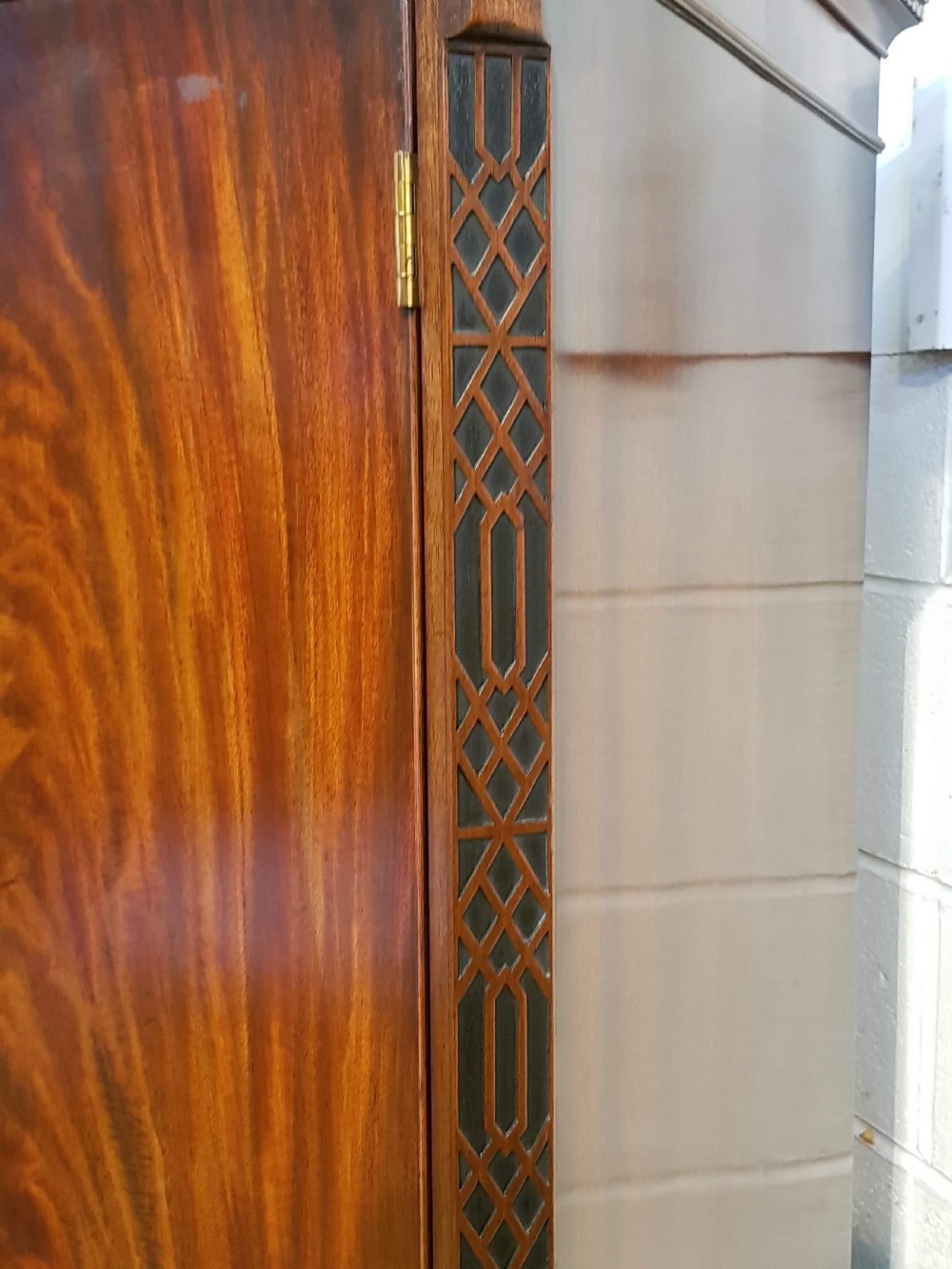 ANTIQUE FLAMED MAHOGANY CHIPPENDALE STYLE LOW DOUBLE WARDROBE C1920 View IV