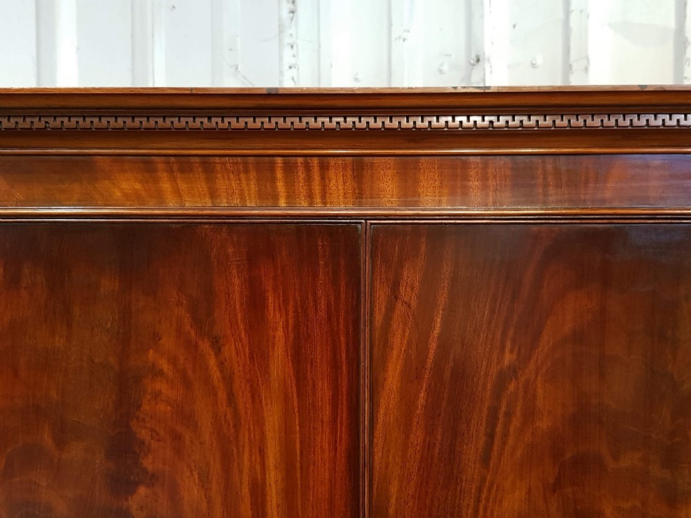 ANTIQUE FLAMED MAHOGANY CHIPPENDALE STYLE LOW DOUBLE WARDROBE C1920 View V