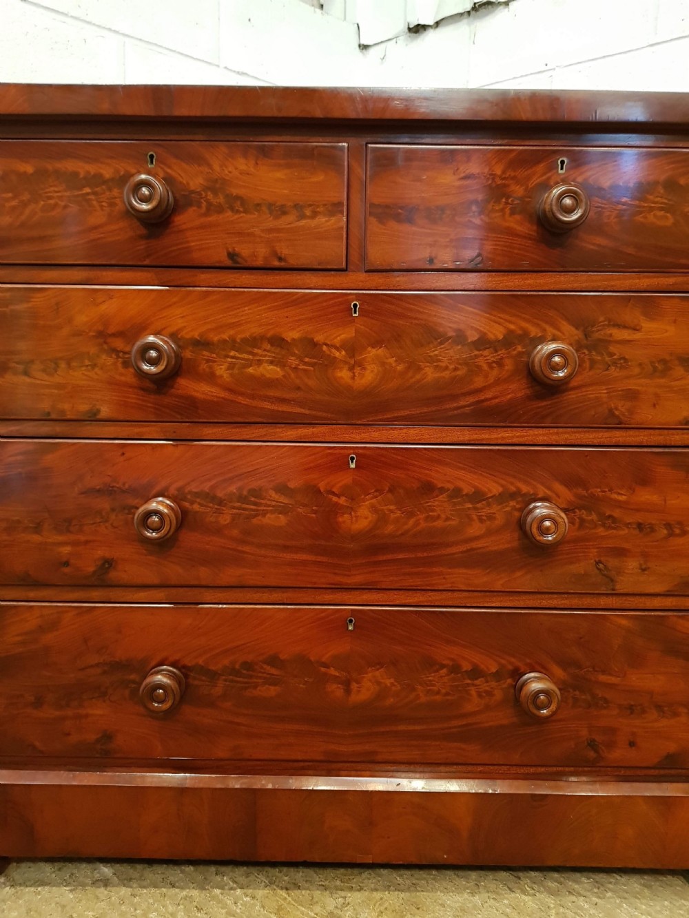 ANTIQUE VICTORIAN QUALITY MAHOGANY CHEST OF DRAWERS C1880 View IV