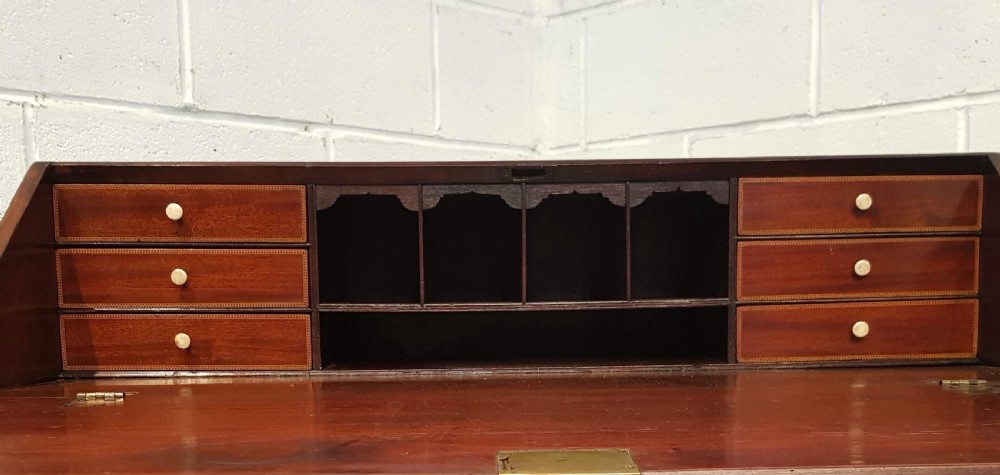 ANTIQUE REGENCY MAHOGANY BUREAU C1820 View III