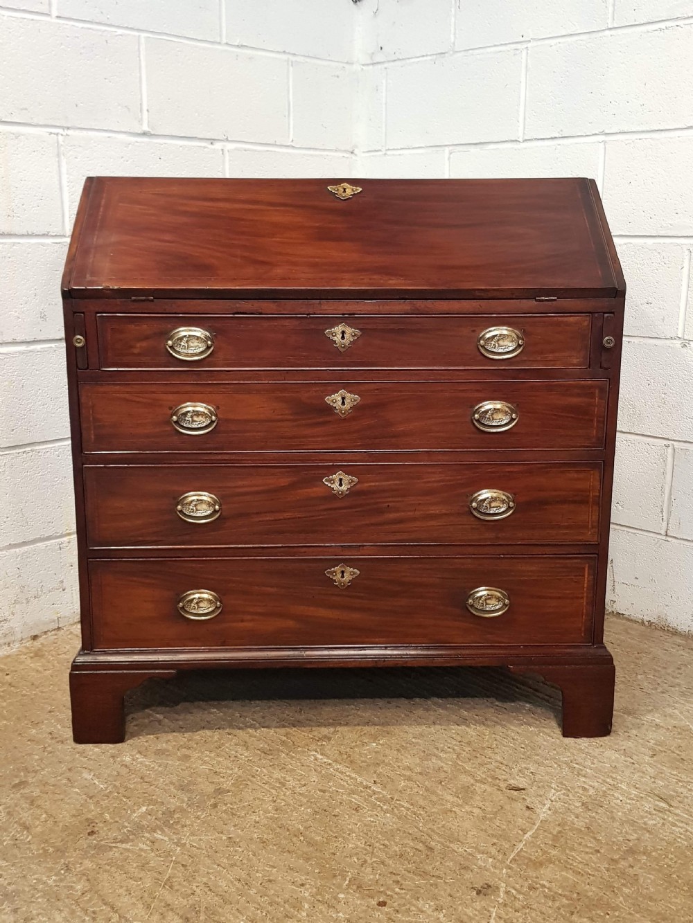 ANTIQUE REGENCY MAHOGANY BUREAU C1820 View V
