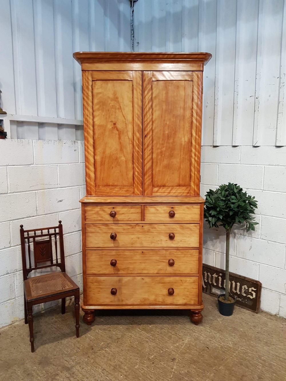ANTIQUE VICTORIAN SATIN BIRCH LINEN PRESS ON CHEST C1880
