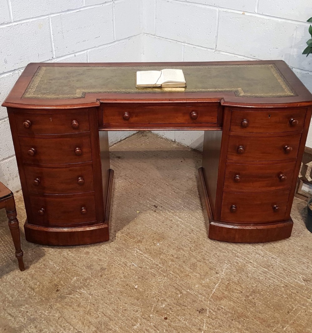 ANTIQUE VICTORIAN MAHOGANY BOW FRONT PEDASTAL DESK C1880