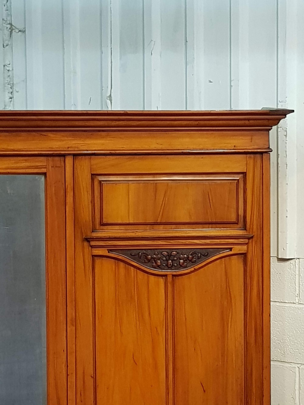 ANTIQUE EDWARDIAN SATINWOOD DOUBLE WARDROBE C1900 View IV