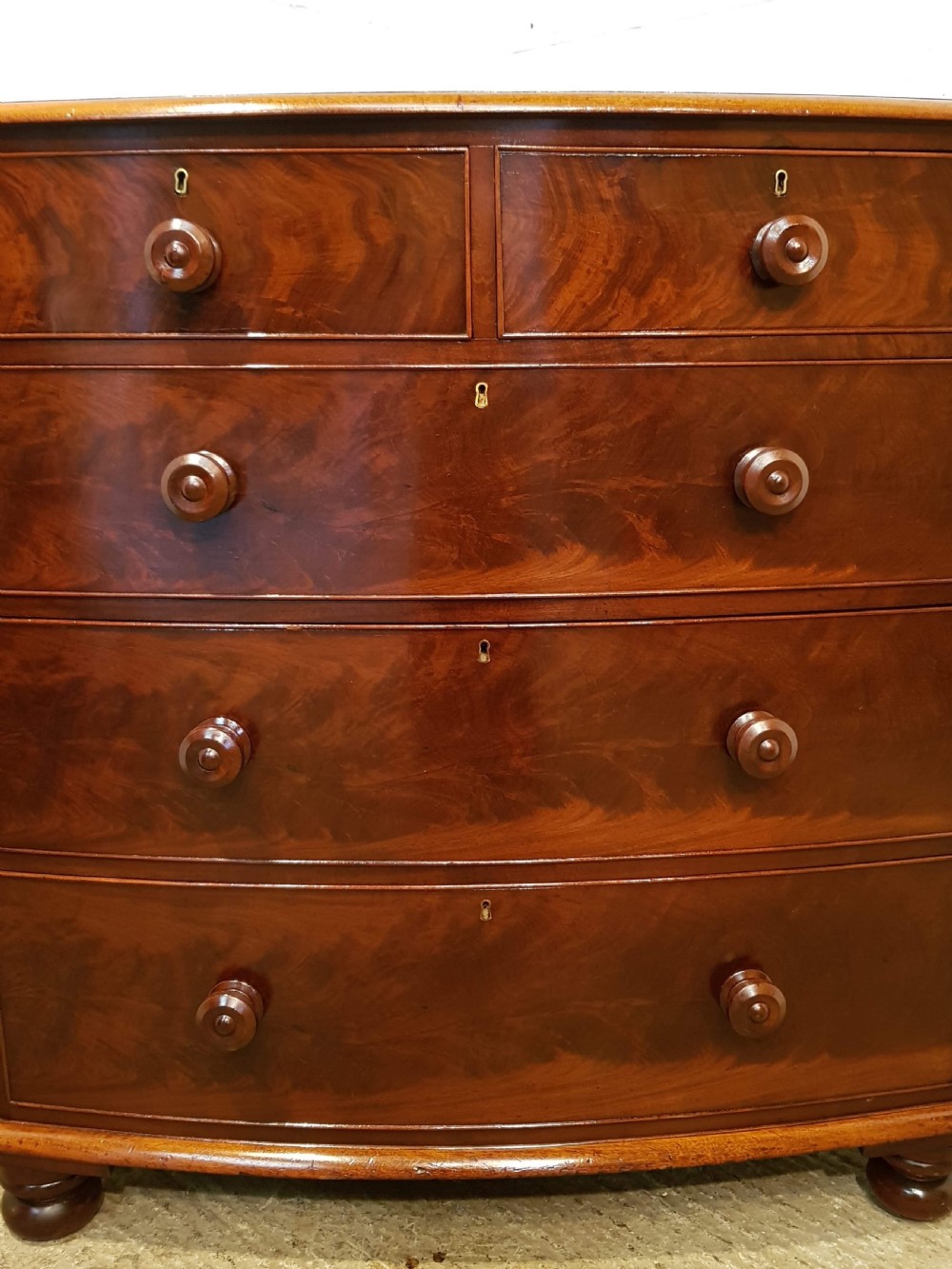 ANTIQUE VICTORIAN MAHOGANY BOW FRONT CHEST OF DRAWERS C1880 View II