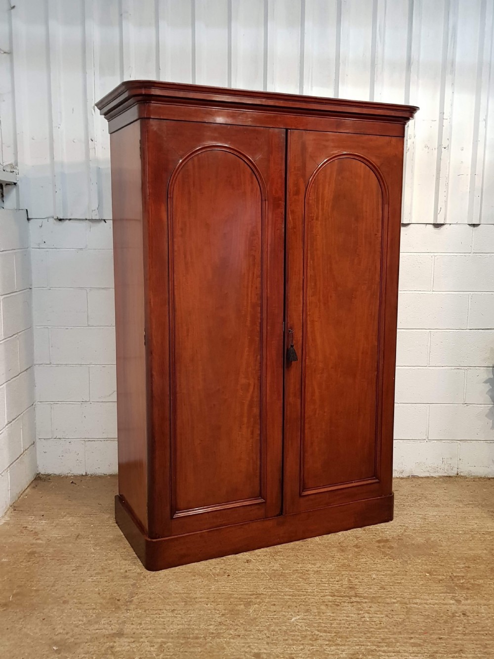 ANTIQUE VICTORIAN MAHOGANY DOUBLE WARDROBE COMPACTUM C1880 View II