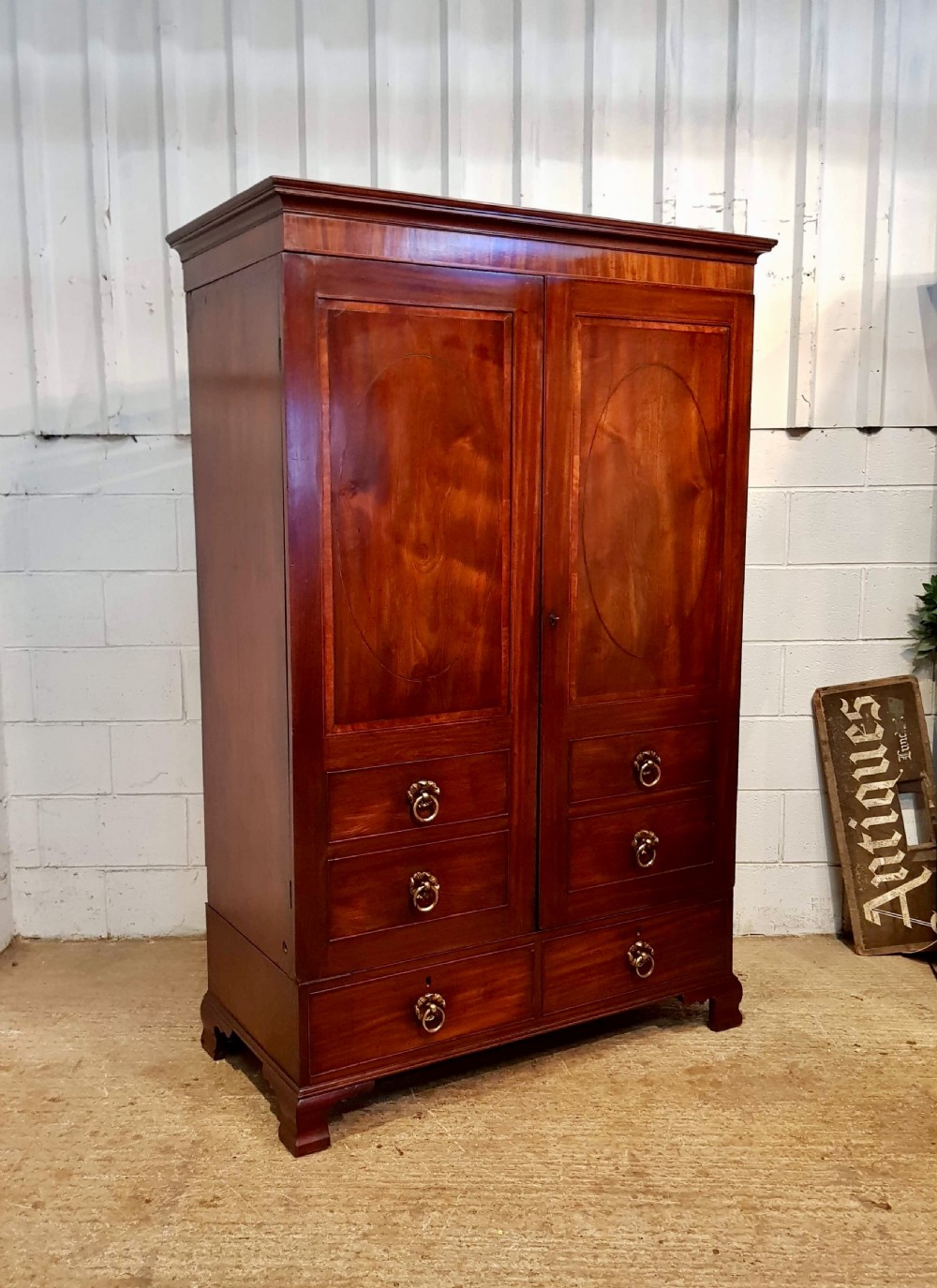 ANTIQUE REGENCY MAHOGANY DOUBLE WARDROBE C1820 View II