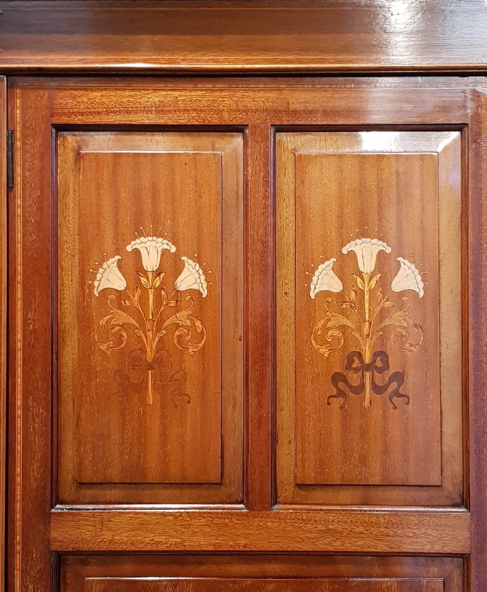 ANTIQUE ARTS & CRAFTS MAHOGANY INLAID TRIPLE WARDROBE C1900 View II