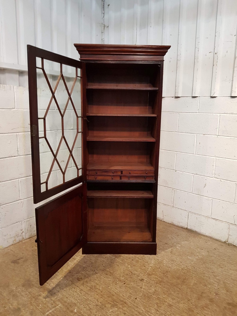 ANTIQUE PAIR GEORGIAN PERIOD MAHOGANY ASTRAGAL GLAZED LIBRARY BOOKCASES C1780 View II