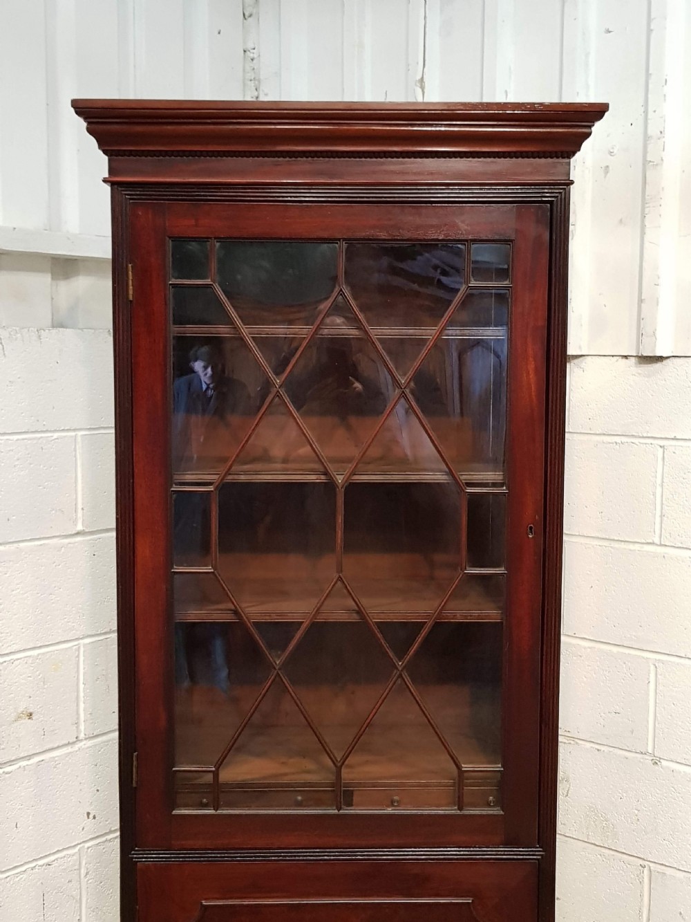ANTIQUE PAIR GEORGIAN PERIOD MAHOGANY ASTRAGAL GLAZED LIBRARY BOOKCASES C1780 View III