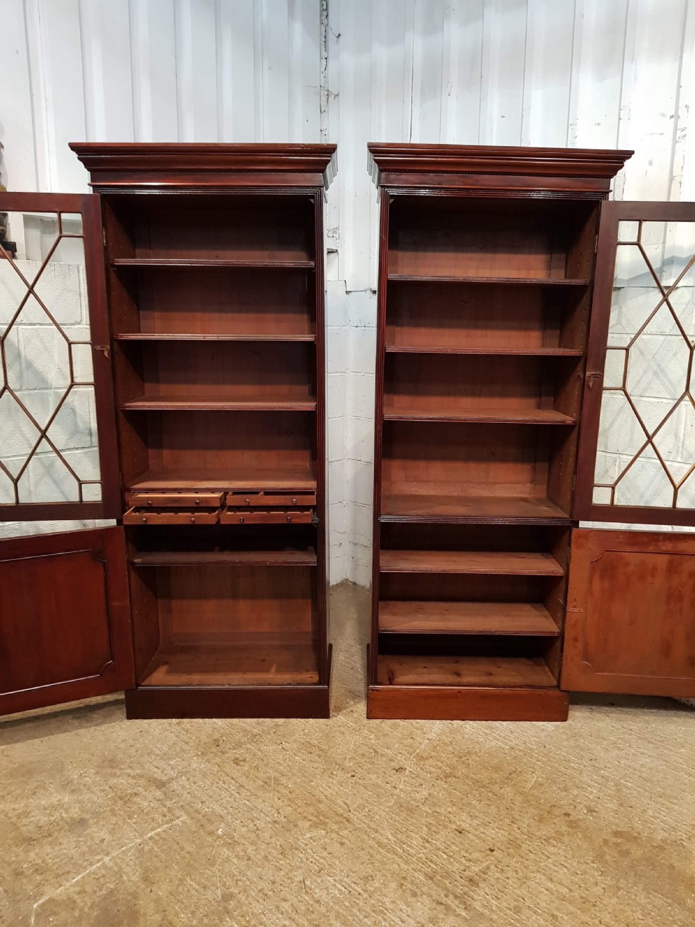 ANTIQUE PAIR GEORGIAN PERIOD MAHOGANY ASTRAGAL GLAZED LIBRARY BOOKCASES C1780 View IV