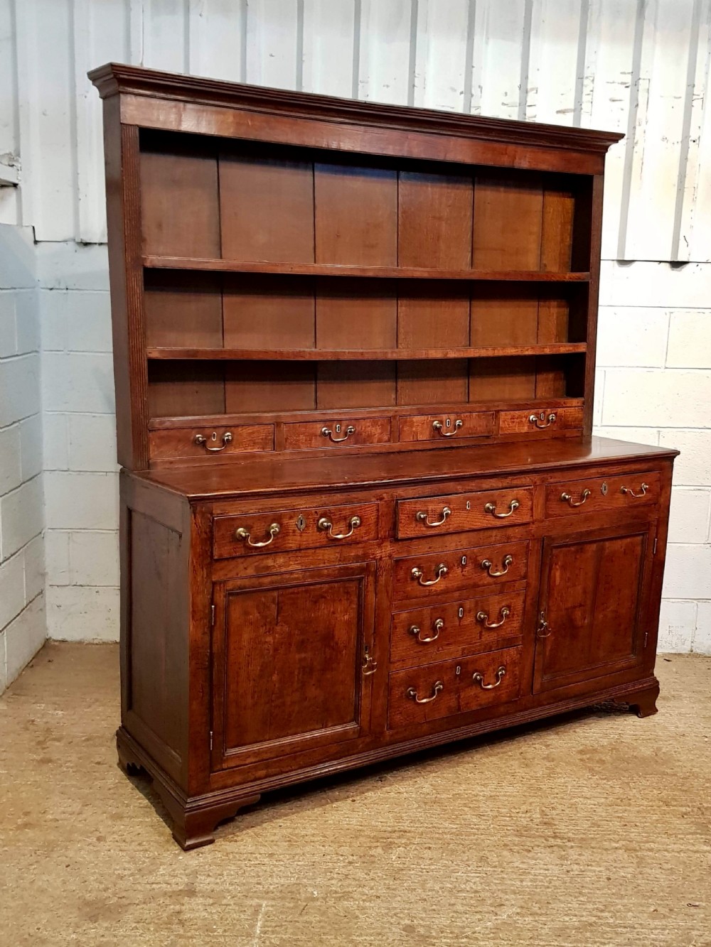 ANTIQUE ENGLISH GEORGIAN PERIOD OAK DRESSER C1770 View II
