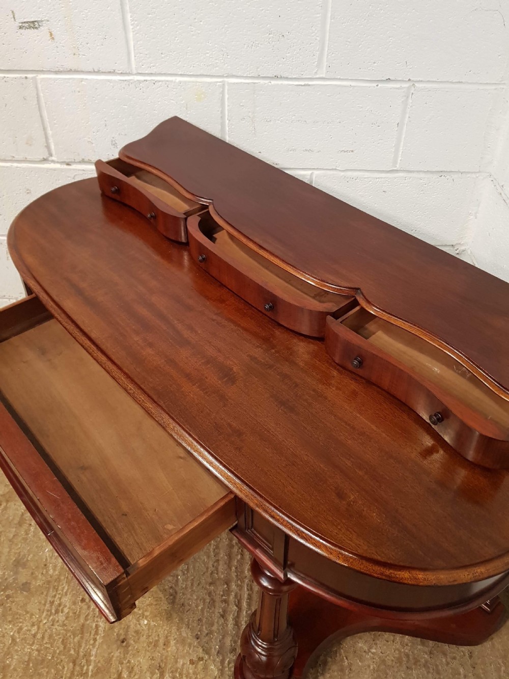 ANTIQUE VICTORIAN MAHOGANY DUCHESSE WRITING TABLE C1870 View III
