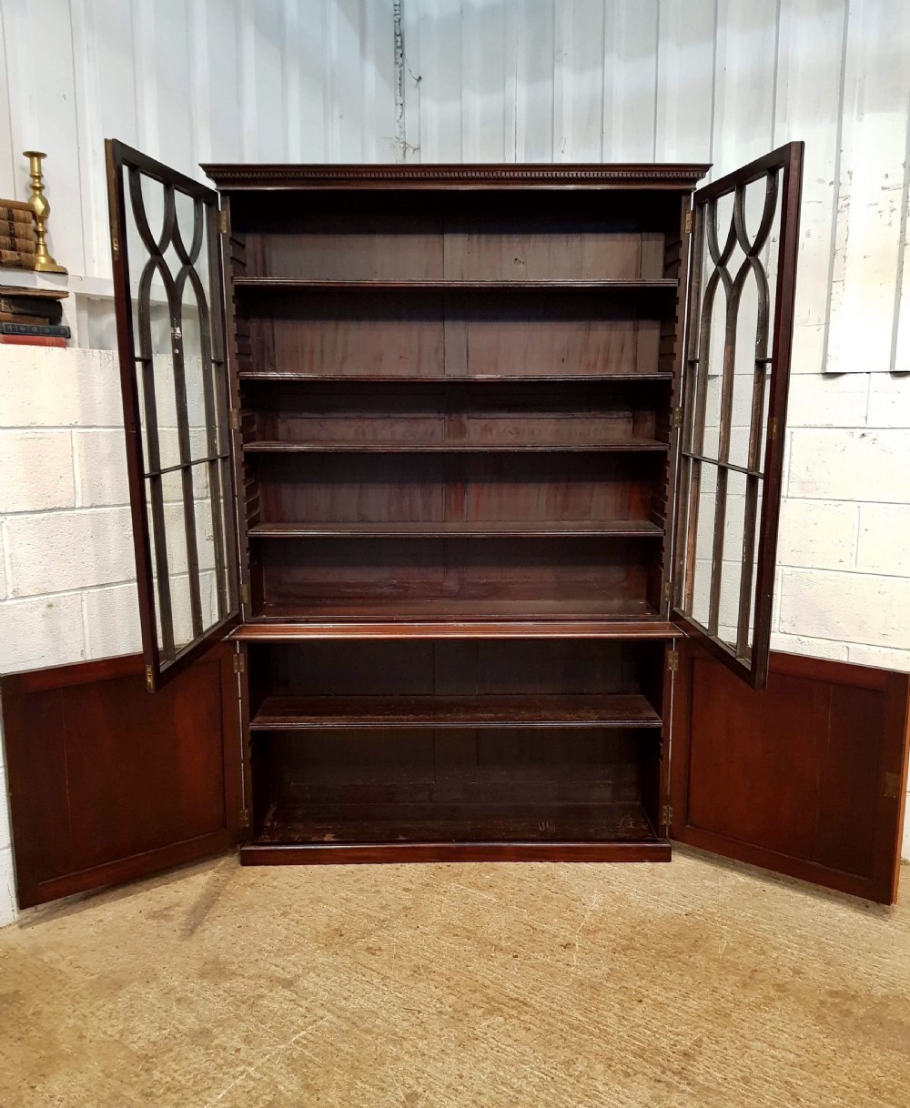 ANTIQUE REGENCY MAHOGANY ASTRAGAL GLAZED LIBRARY BOOKCASE C1820 View IV