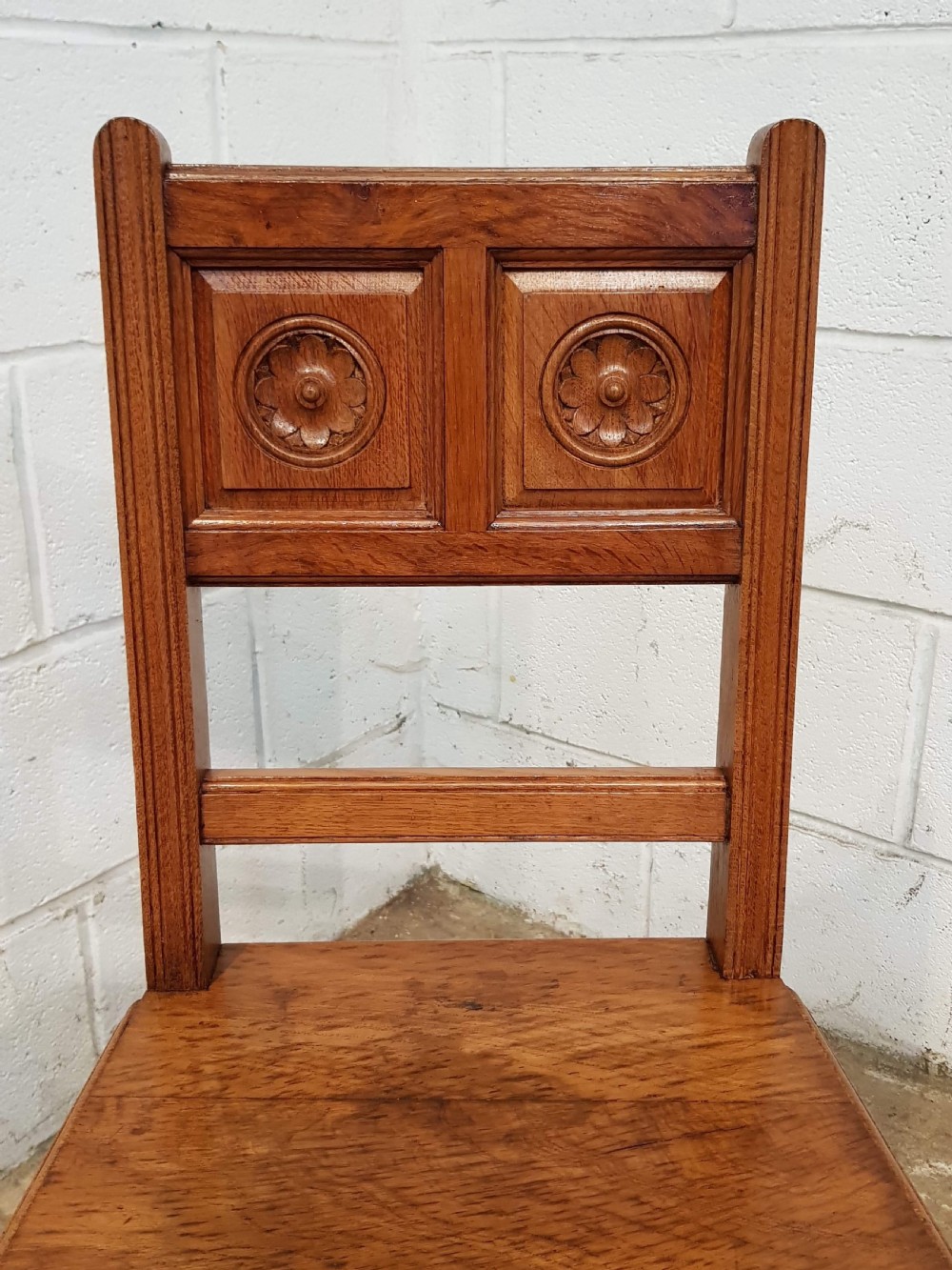ANTIQUE PAIR GOLDEN OAK ARTS & CRAFTS HALL CHAIRS C1900 View II