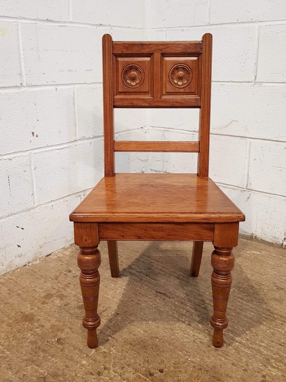ANTIQUE PAIR GOLDEN OAK ARTS & CRAFTS HALL CHAIRS C1900 View III