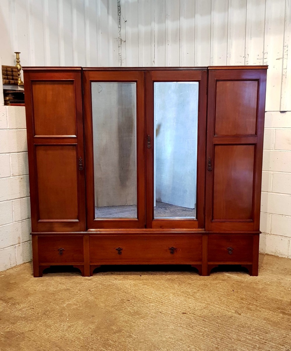 ANTIQUE ARTS & CRAFTS MAHOGANY FOUR DOOR WARDROBE C1900 View III