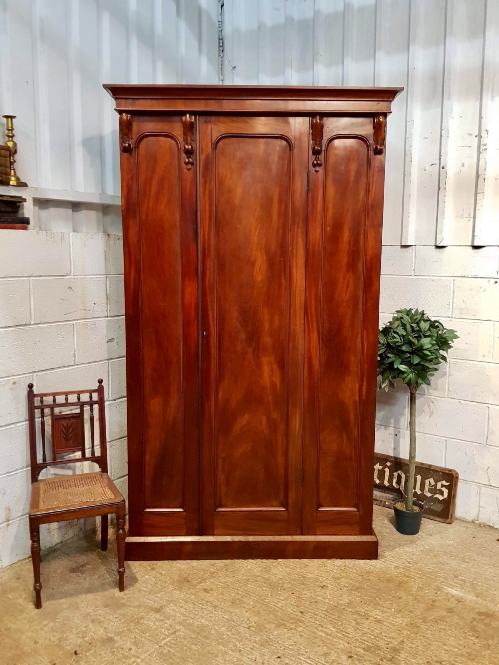 ANTIQUE VICTORIAN MAHOGANY SINGLE DOOR WARDROBE C1870