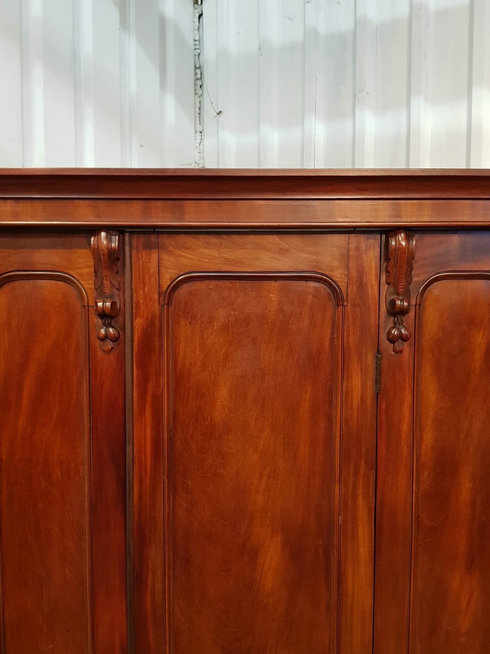 ANTIQUE VICTORIAN MAHOGANY SINGLE DOOR WARDROBE C1870 View III
