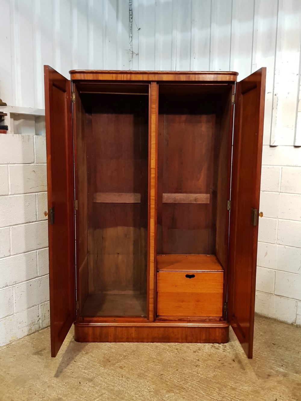 ANTIQUE VICTORIAN MAHOGANY DOUBLE WARDROBE C1880 View II