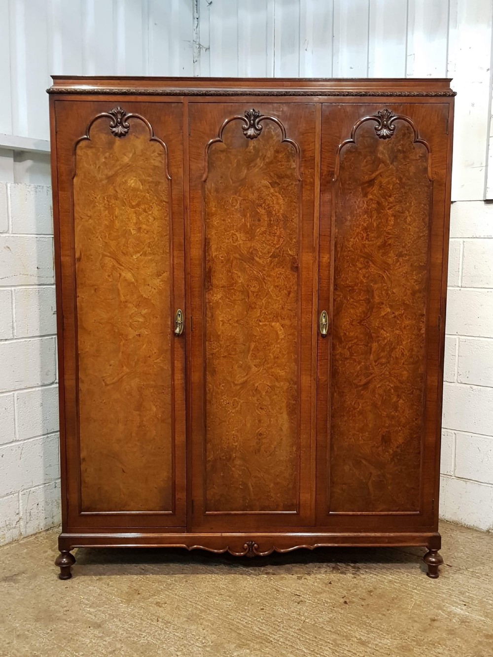 ANTIQUE BURR WALNUT QUEEN ANNE TRIPLE WARDROBE C1920 View III