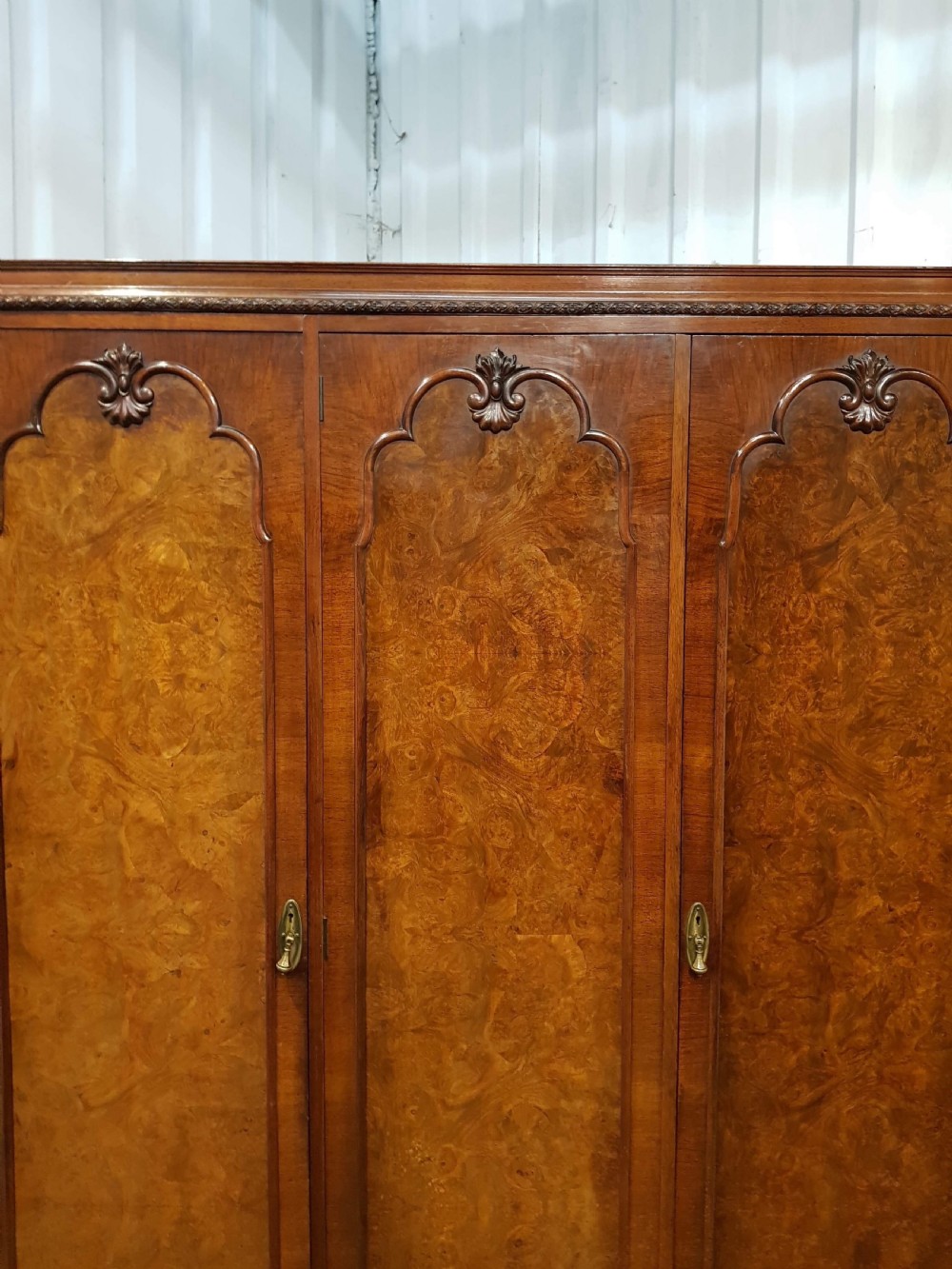 ANTIQUE BURR WALNUT QUEEN ANNE TRIPLE WARDROBE C1920 View IV