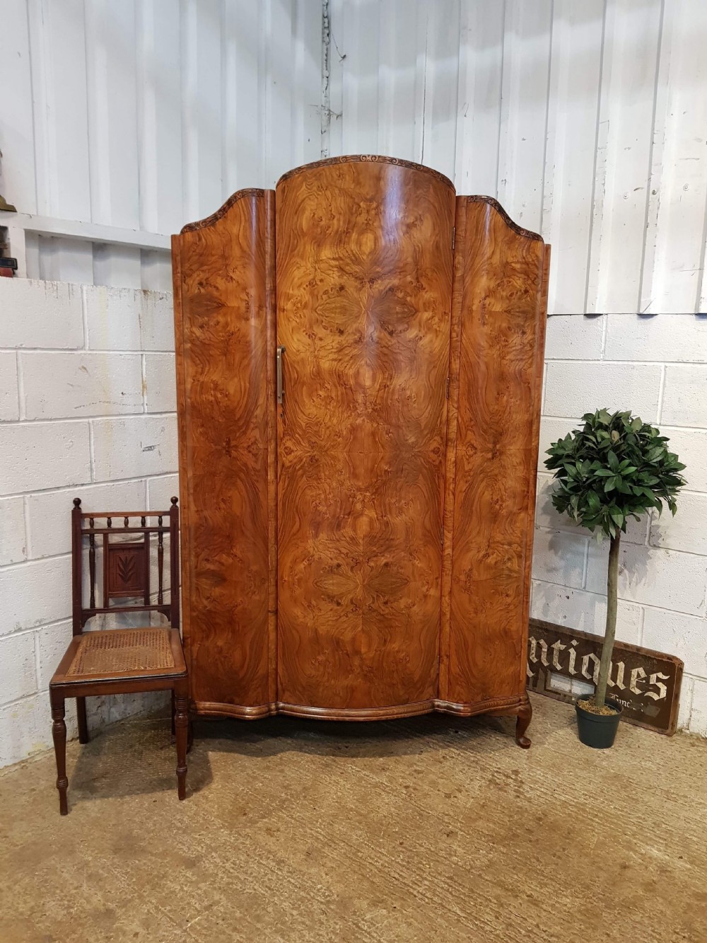 SUPERB ANTIQUE ART DECO BURR WALNUT SERPENTINE SHAPED WARDROBE C1920
