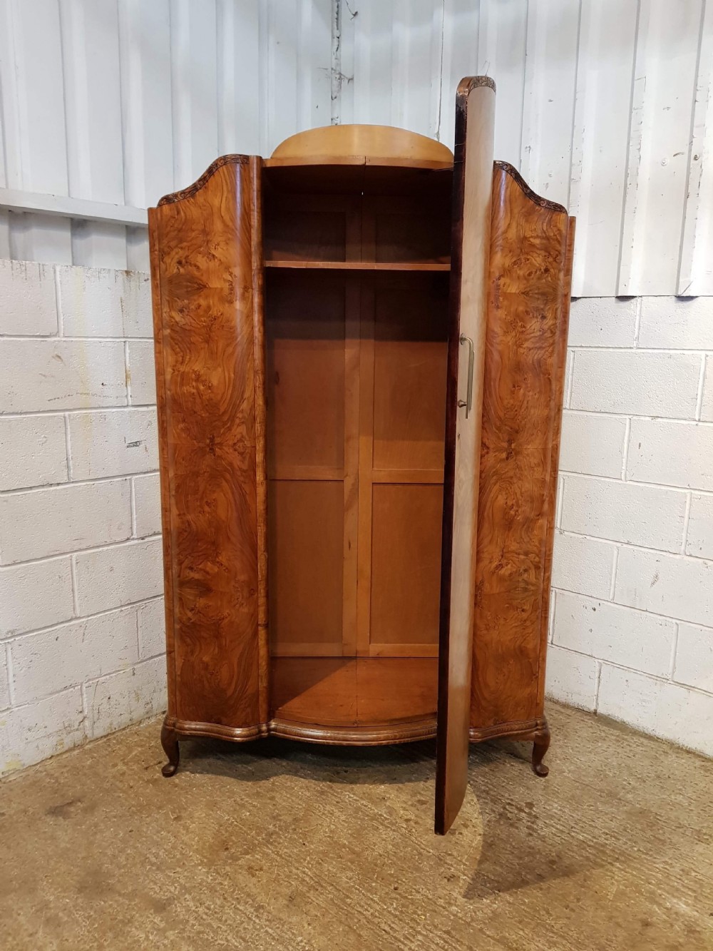 SUPERB ANTIQUE ART DECO BURR WALNUT SERPENTINE SHAPED WARDROBE C1920 View II