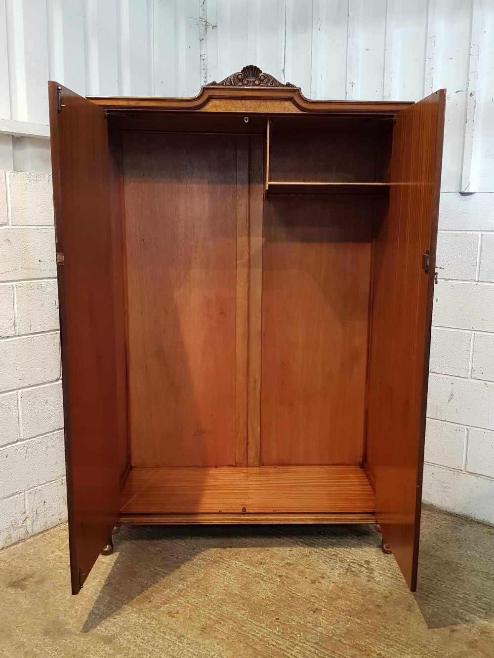 ANTIQUE BURR WALNUT ART DECO DOUBLE WARDROBE C1920 View III