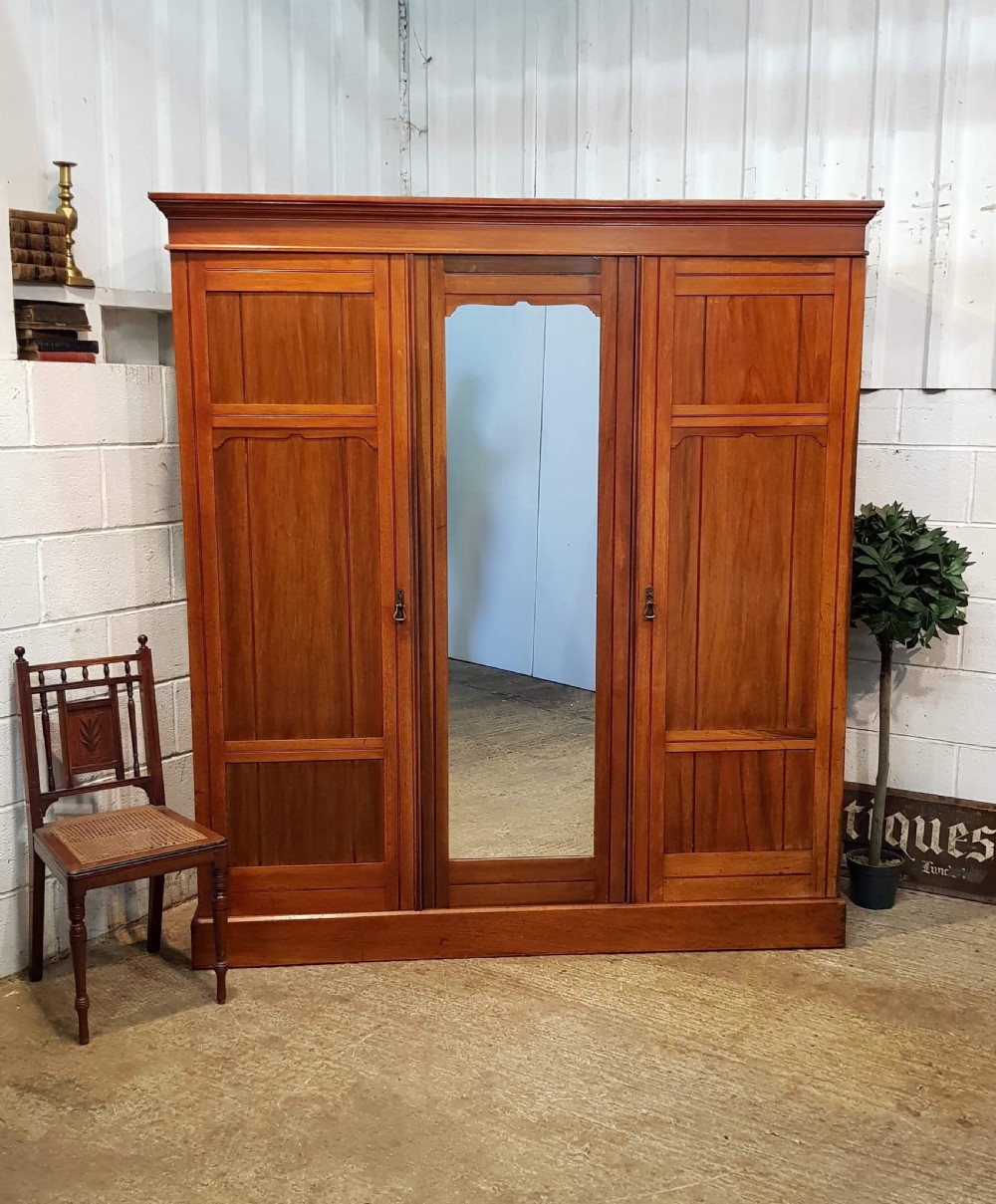 ANTIQUE LATE VICTORIAN MAHOGANY TRIPLE WARDROBE COMPACTUM C1890