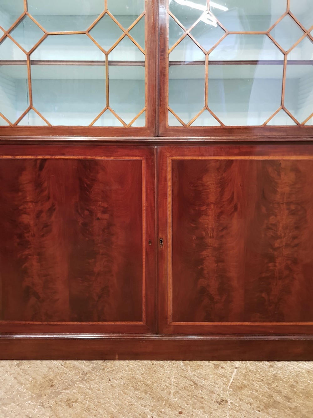 ANTIQUE GEORGIAN PERIOD MAHOGANY & SATINWOOD  ASTRAGAL GLAZED BOOKCASE C1780 View V