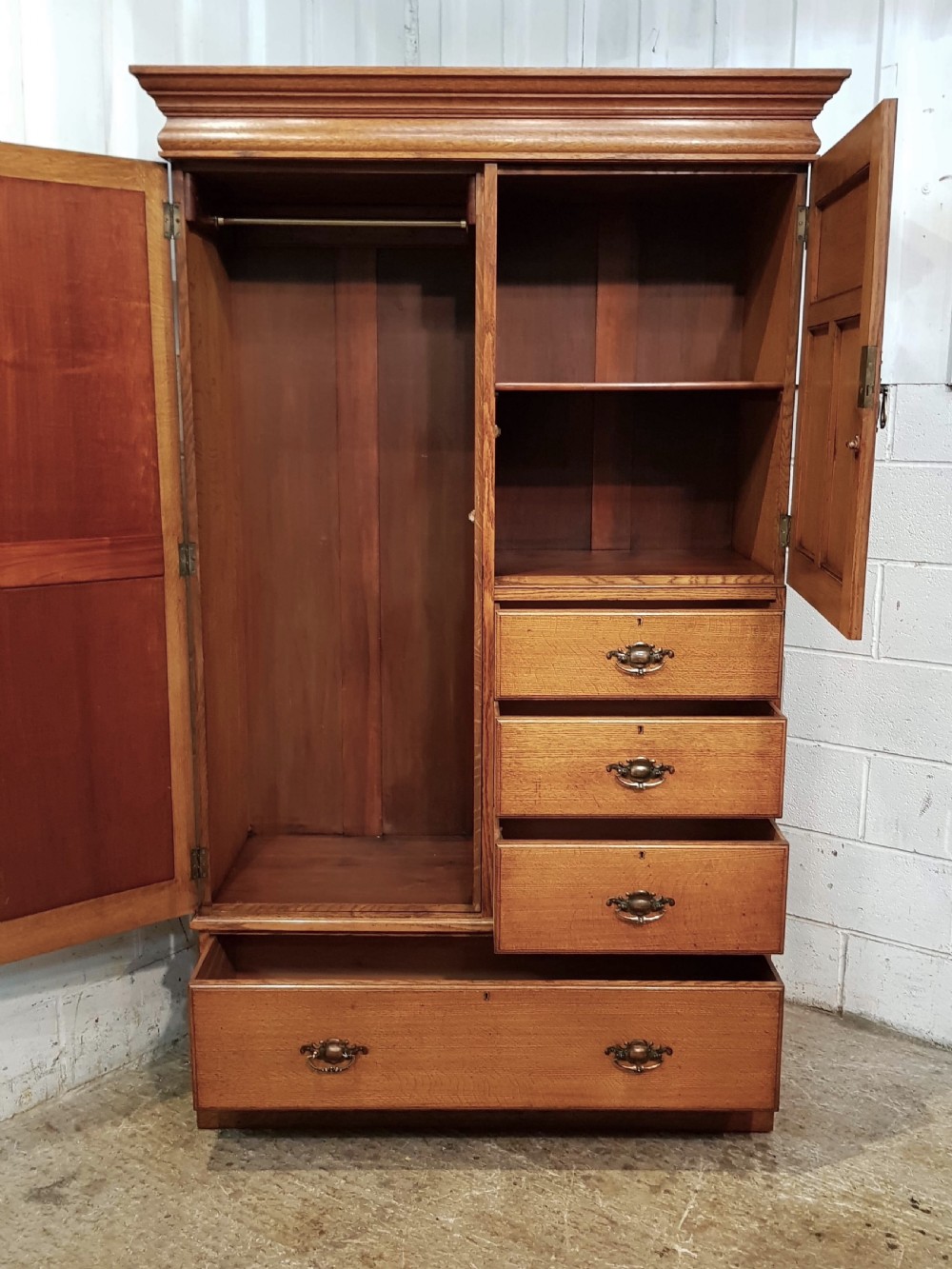 ANTIQUE ART NOUVEAU OAK COMBINATION WARDROBE C1890 View III