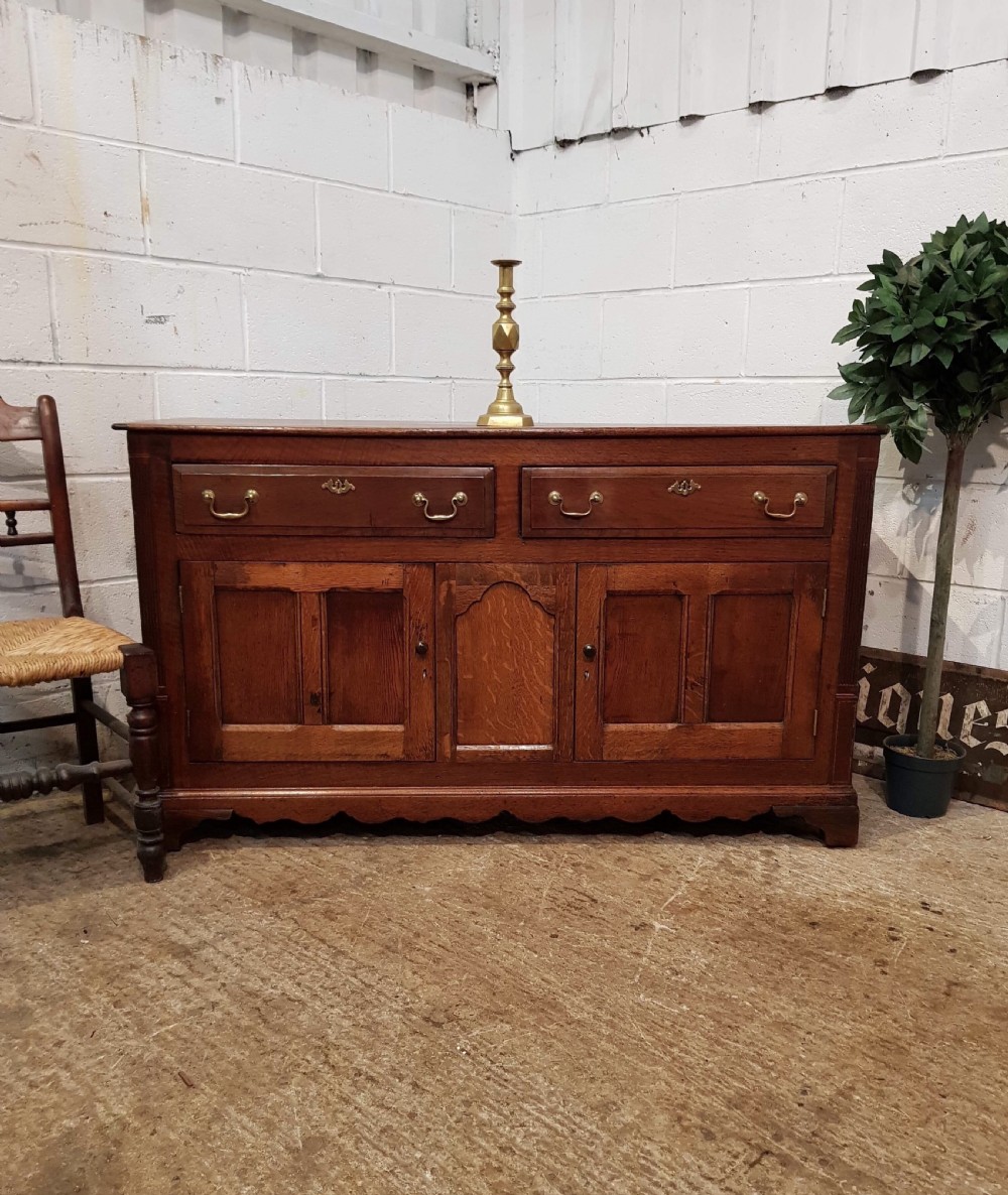 ANTIQUE PERIOD GEORGIAN COUNTRY OAK DRESSER BASE C1780