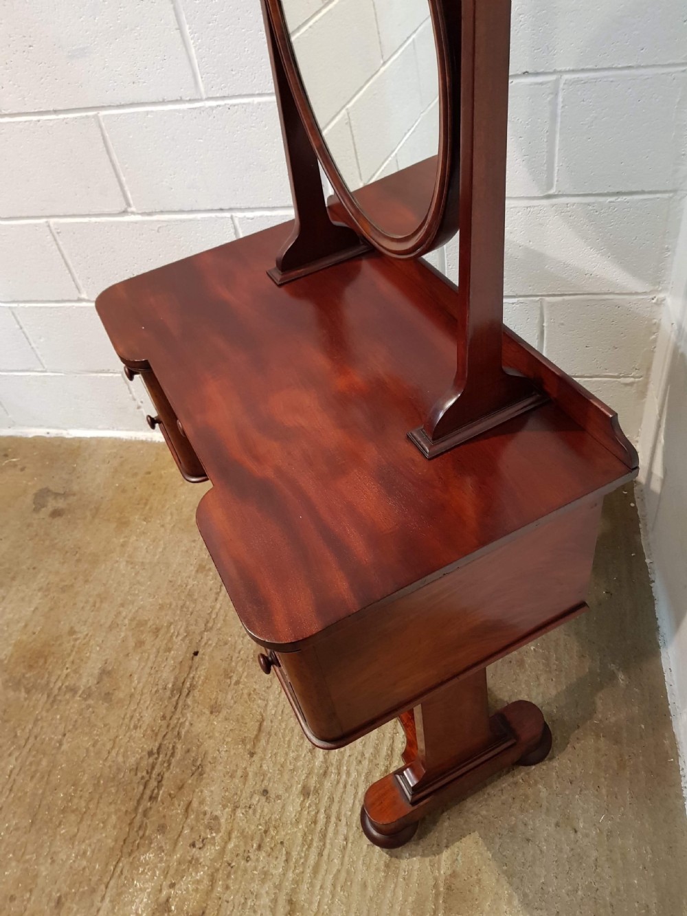 ANTIQUE SMALL VICTORIAN MAHOGANY DRESSING TABLE C1880 View V