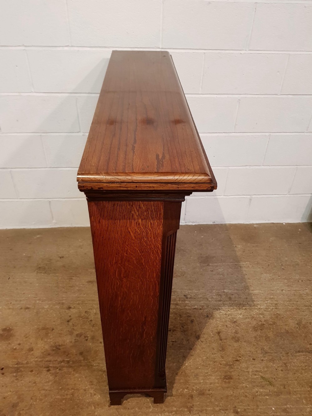 ANTIQUE 18TH CENTURY OAK AND MAHOGANY SLIM DOUBLE FRONTED CABINET C1780 View III