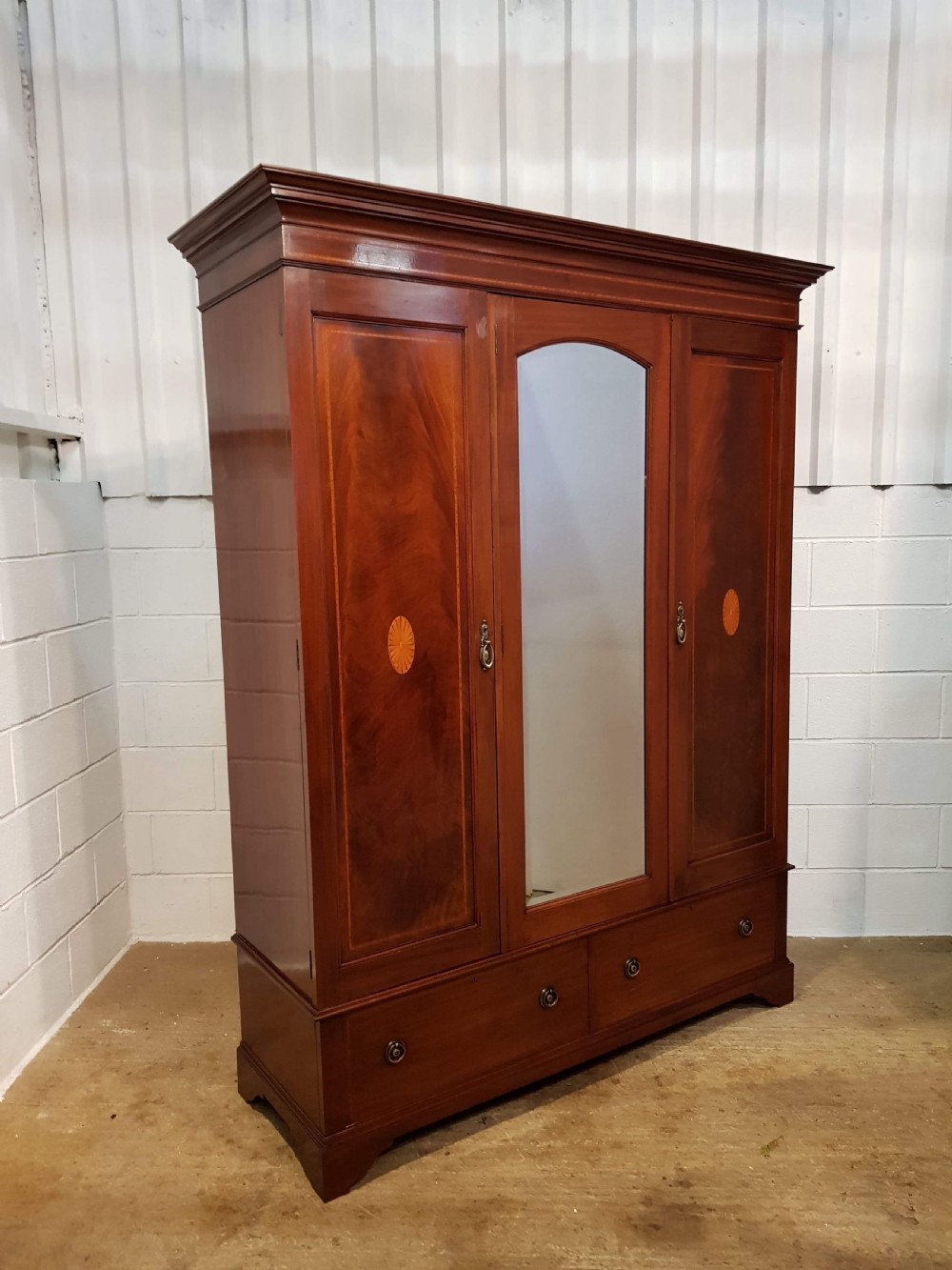 ANTIQUE EDWARDIAN MAHOGANY INLAID TRIPLE WARDROBE C1900 View III